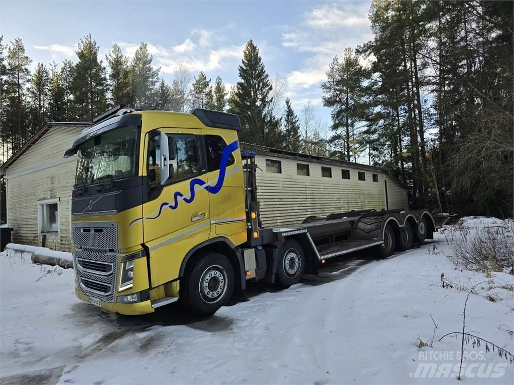 Volvo FH 16 750 erdészeti gépszállító teherautók