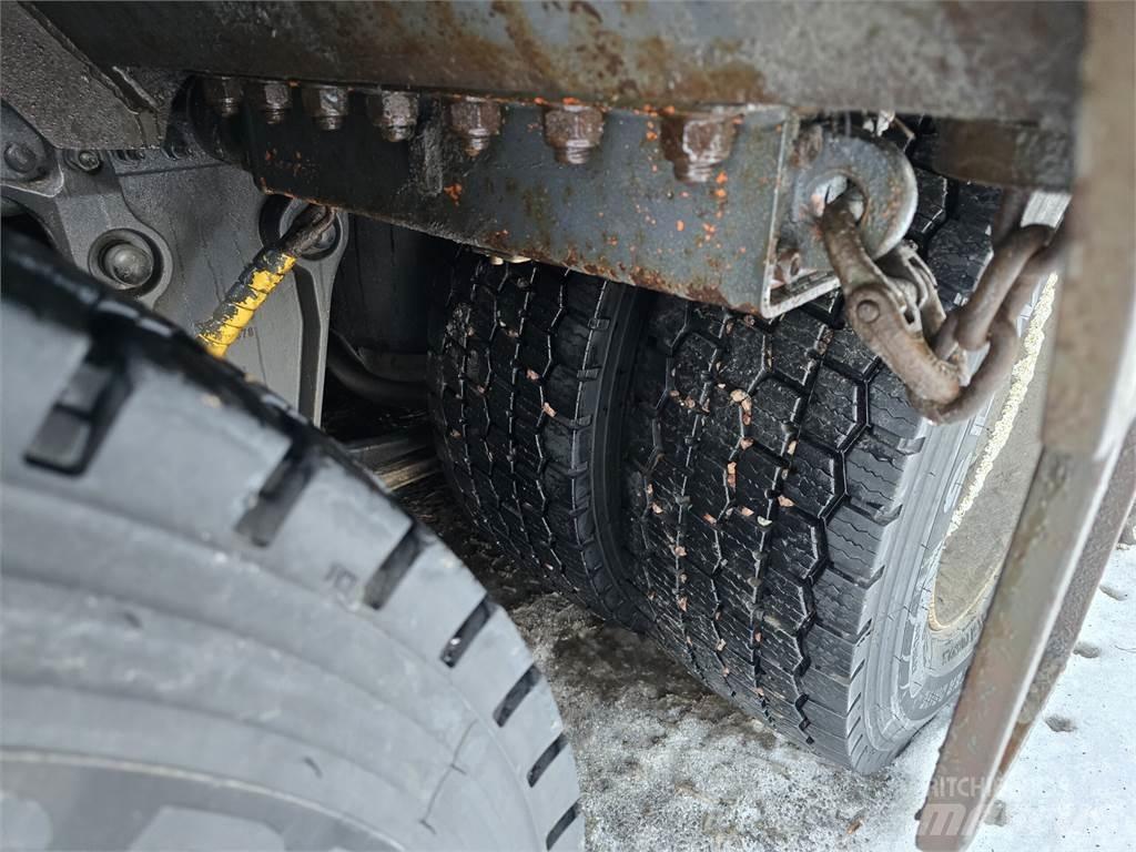 Volvo FH 16 750 erdészeti gépszállító teherautók