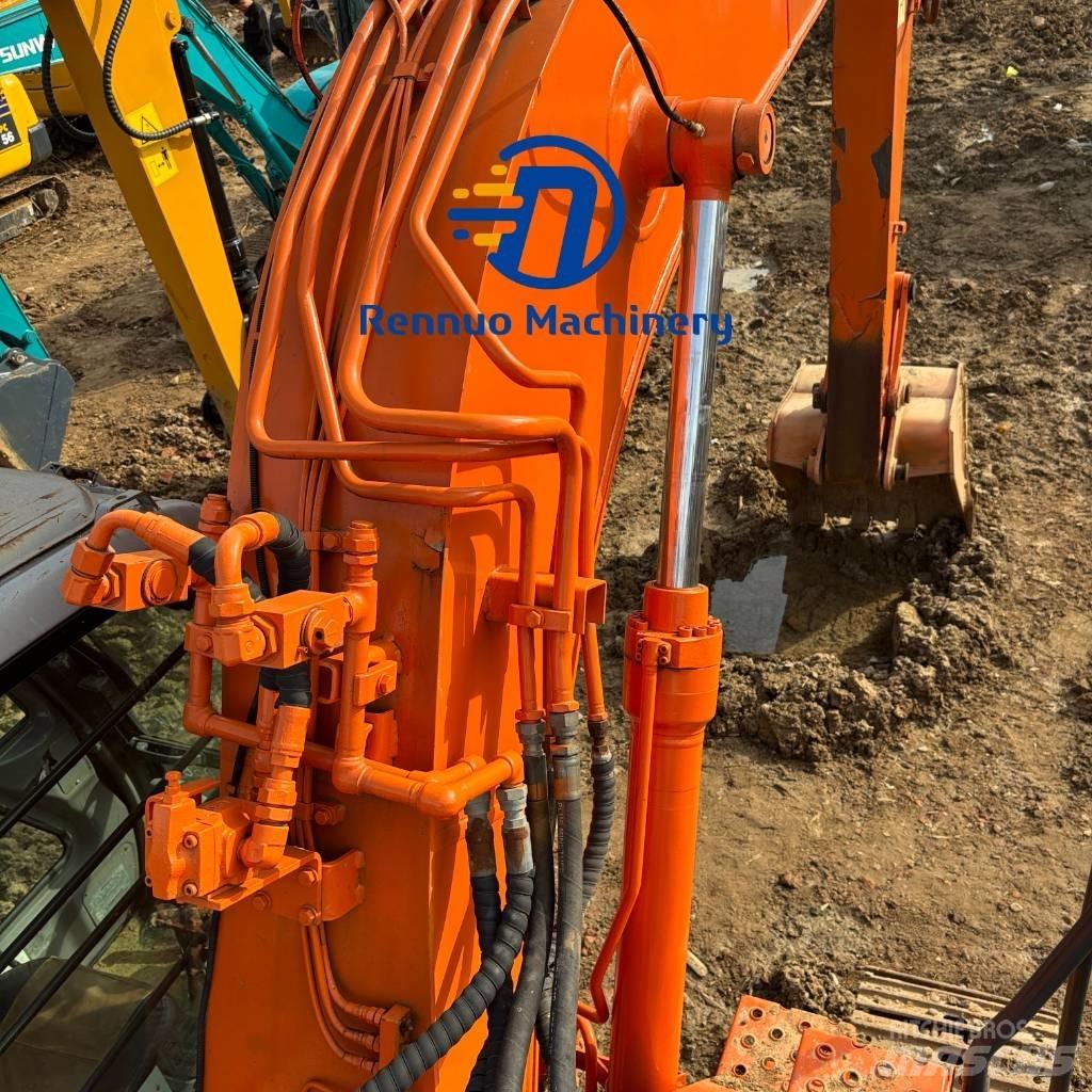 Hitachi ZX 135 US Lánctalpas kotrók