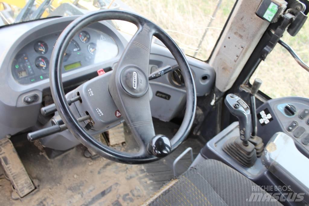 Komatsu WA 380-6 Gumikerekes homlokrakodók
