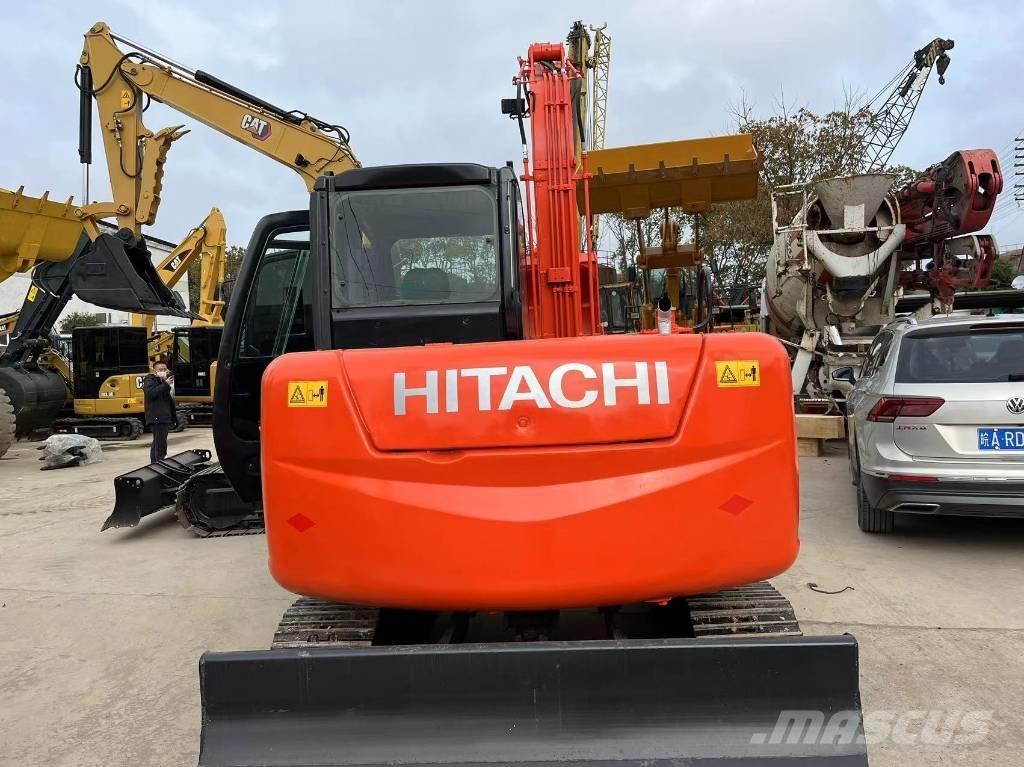 Hitachi ZX 70 Közepes (midi) kotrók 7 t - 12 t