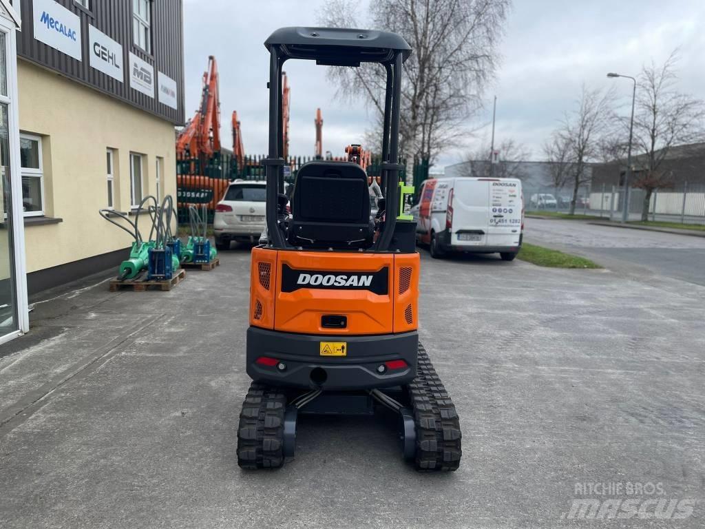 Develon DX 20 Z-7 Mini kotrók < 7t