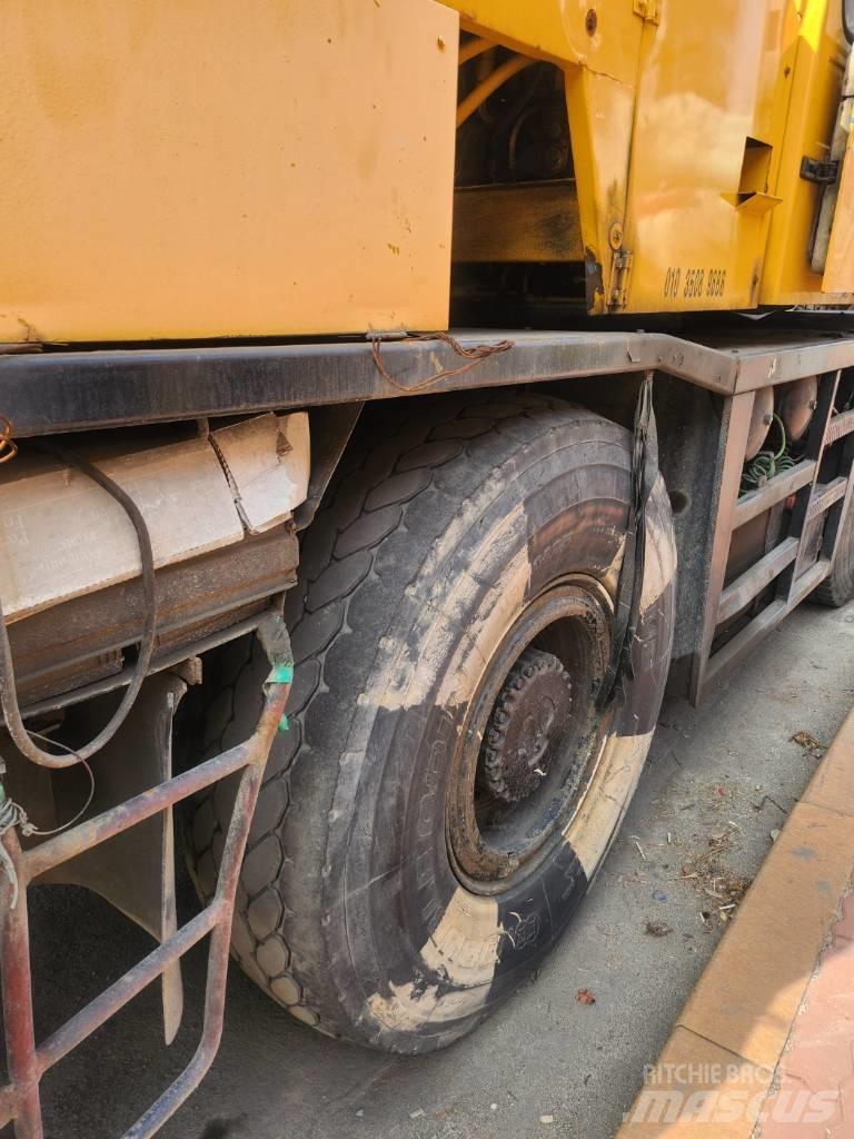 Kato SR 250 Mobil daruk