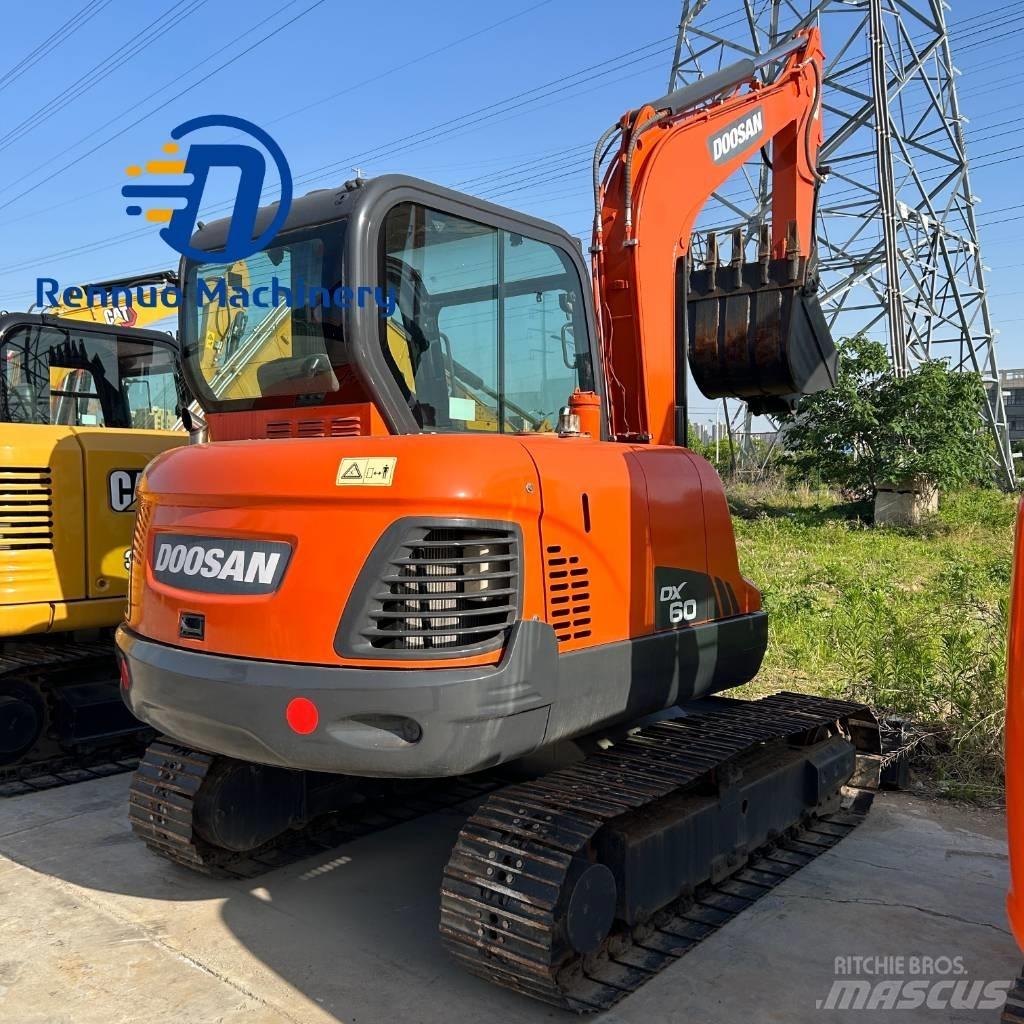 Doosan DX 60 Lánctalpas kotrók