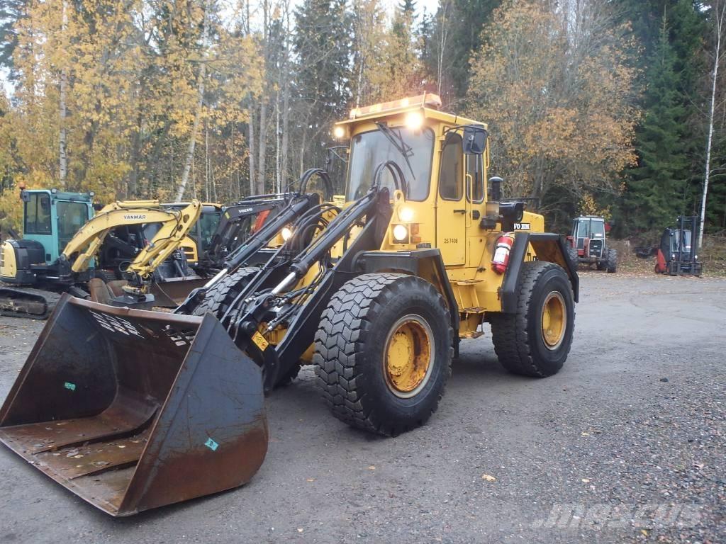 Volvo BM L 70 4x4 Gumikerekes homlokrakodók