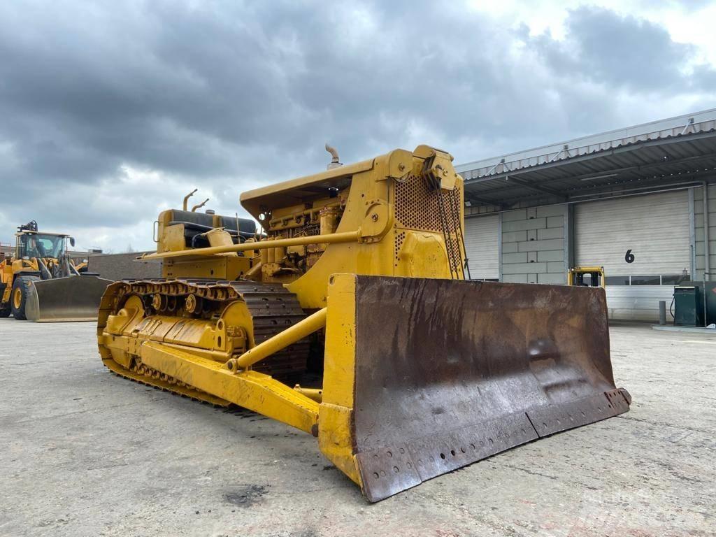 CAT D 8 lánctalpas dózerek