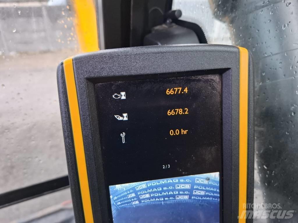 JCB JS 145 W Gumikerekes kotrók