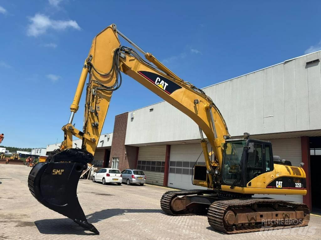 CAT 325 D L Lánctalpas kotrók