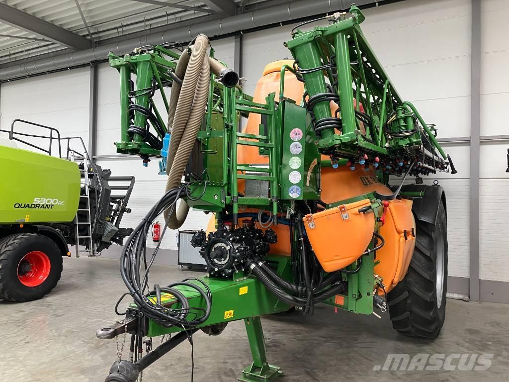 Amazone UX 5200 Vontatott trágyaszórók