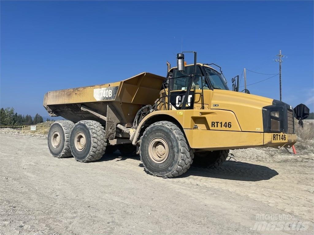CAT 740B Csuklósdömperek