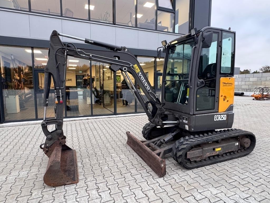 Volvo ECR 25 D Mini kotrók < 7t