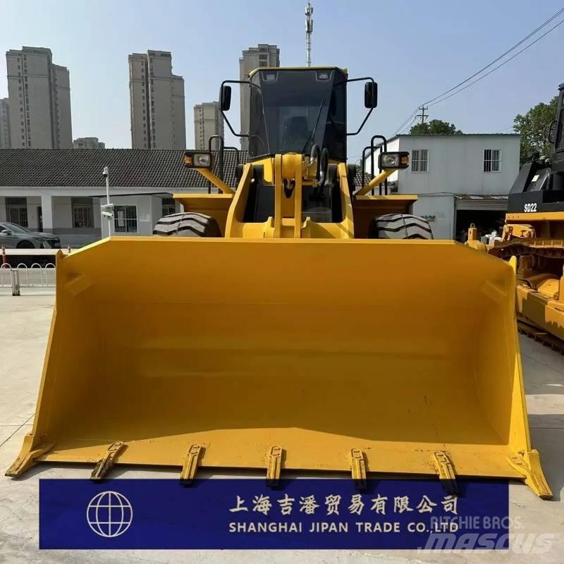 Komatsu WA 380 Gumikerekes homlokrakodók