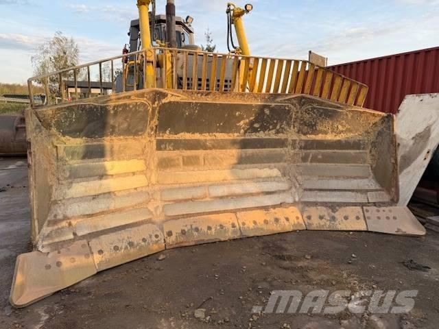Komatsu D 155 A-3 lánctalpas dózerek