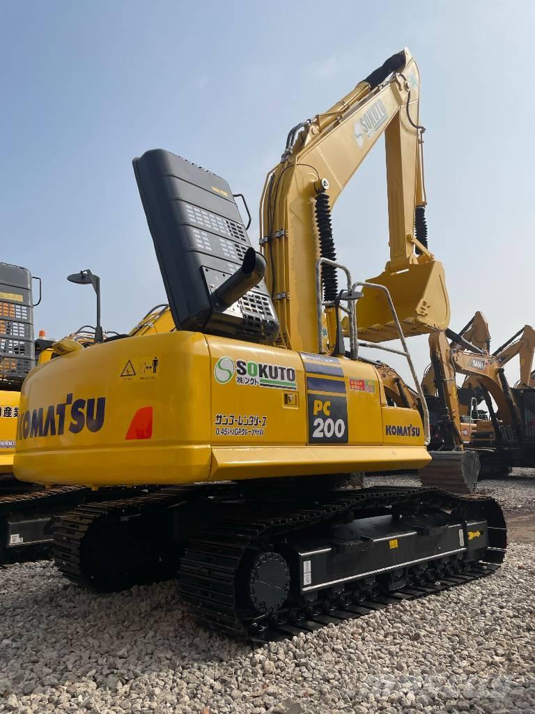 Komatsu PC 200 Lánctalpas kotrók