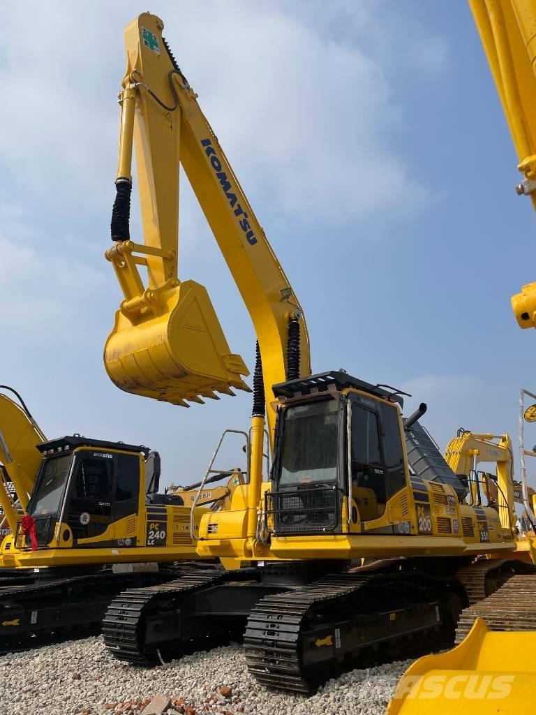 Komatsu PC 200 Lánctalpas kotrók