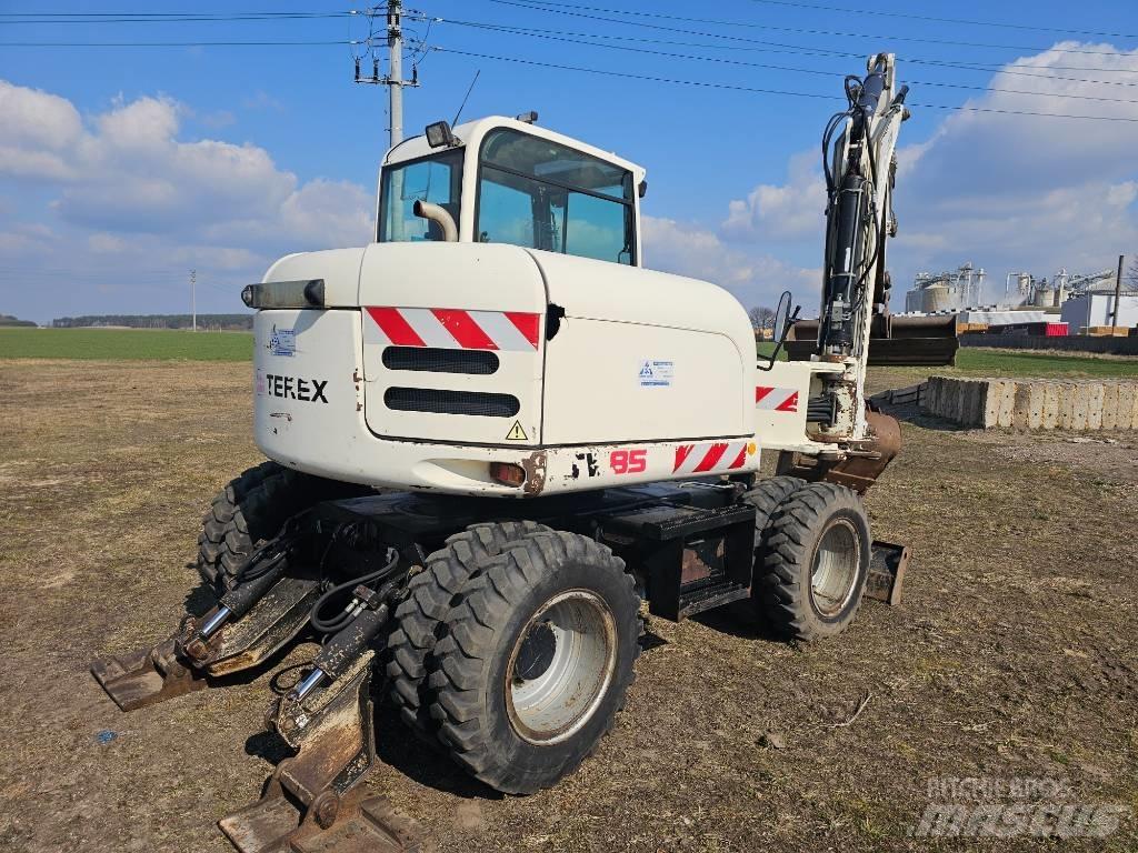 Terex TW 85 Gumikerekes kotrók
