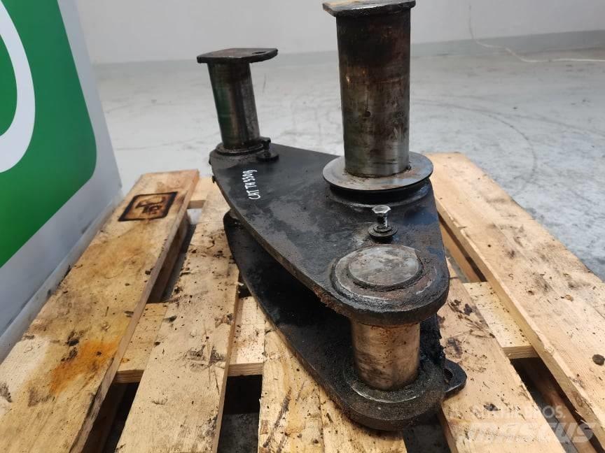 CAT TH 330 {Banan} Gémek és dipperek