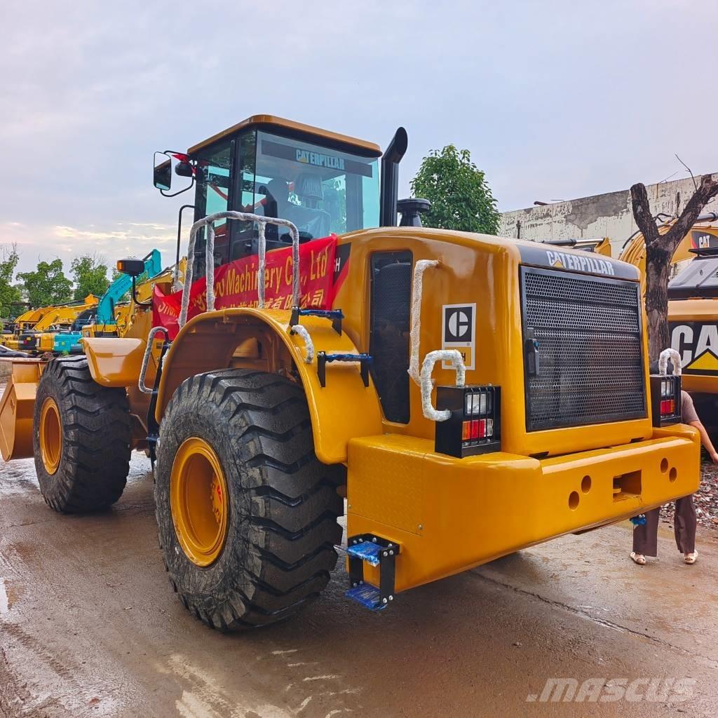 CAT 966 H Gumikerekes homlokrakodók