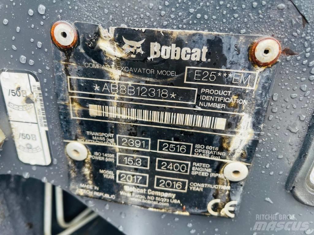 Bobcat E 25 Mini kotrók < 7t