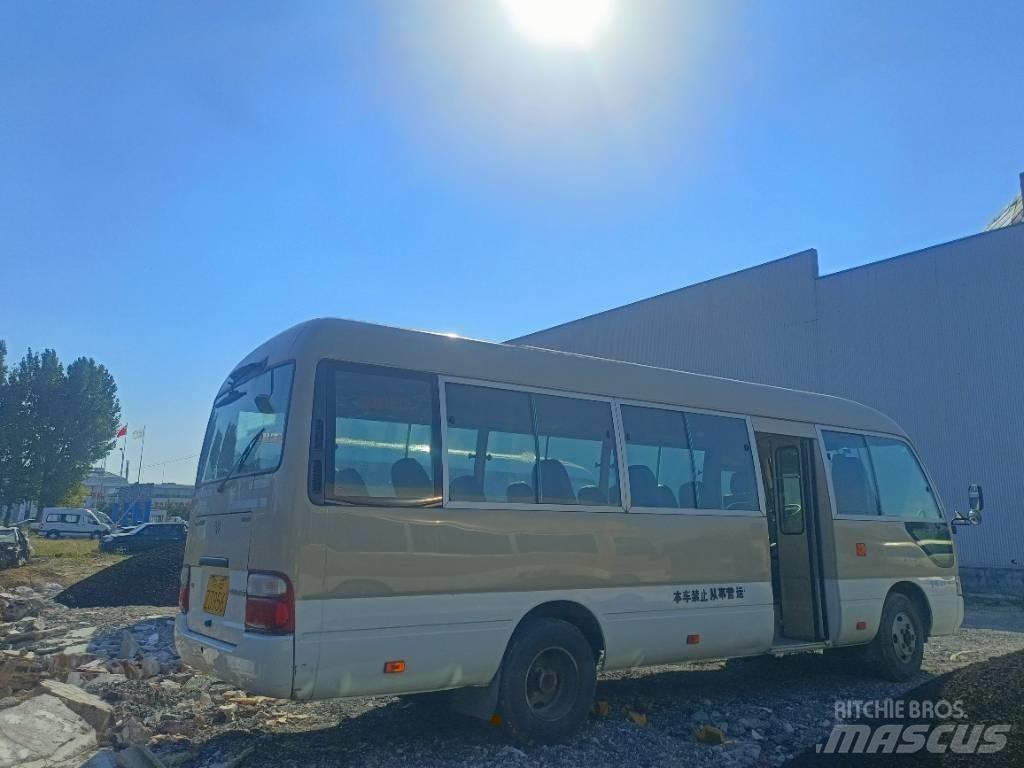 Toyota Coaster Bus Mini buszok