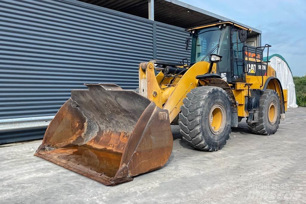 CAT 962M Gumikerekes homlokrakodók