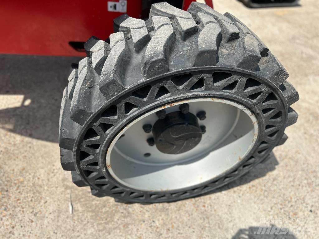 Manitou 200 ATJ RC Karos emelők