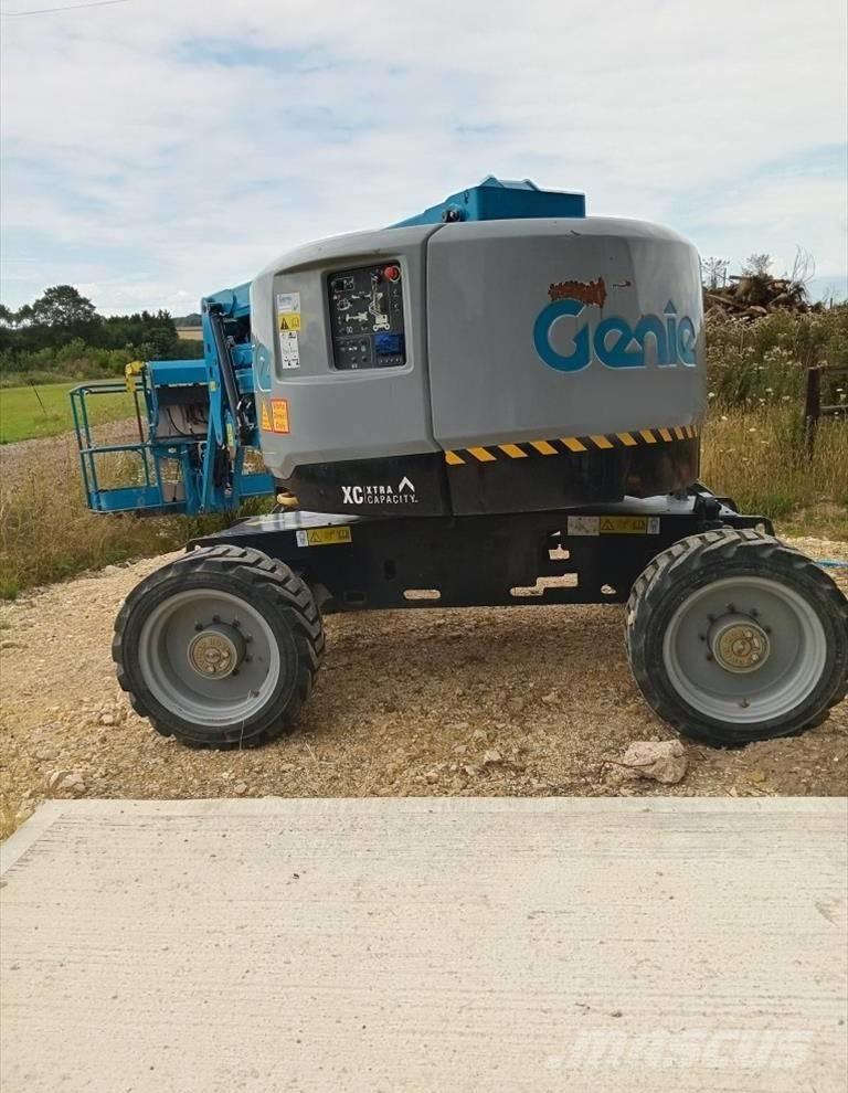 Genie Z 45/25 XC Karos emelők