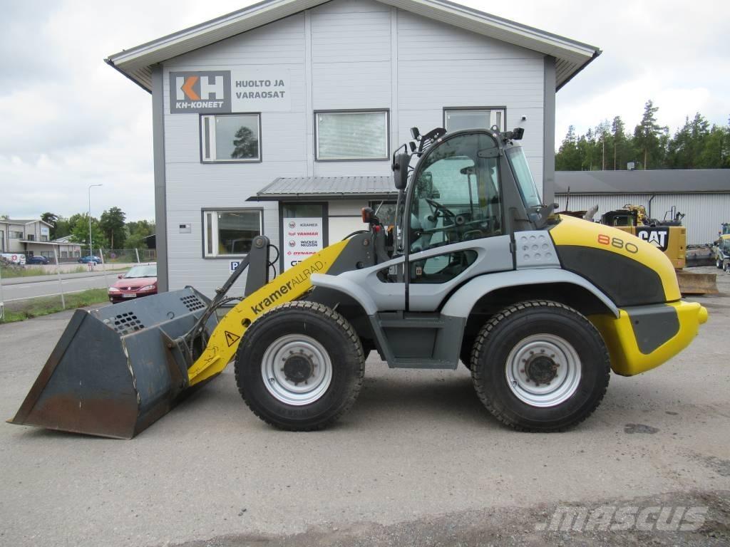 Kramer 880 2 x KAUHA Gumikerekes homlokrakodók