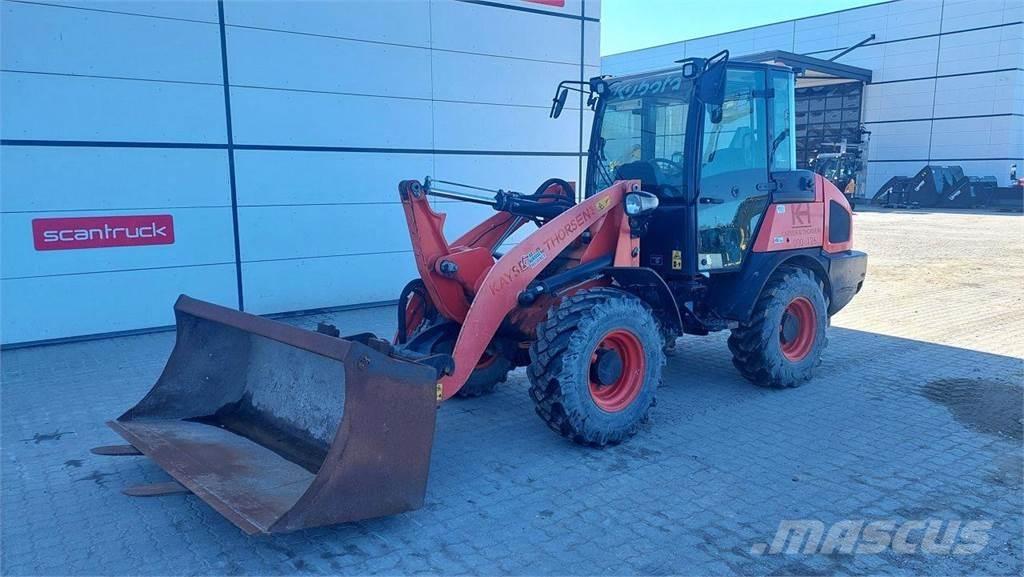 Kubota R085 Univerzális rakodók