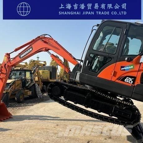Doosan DX 60 Lánctalpas kotrók