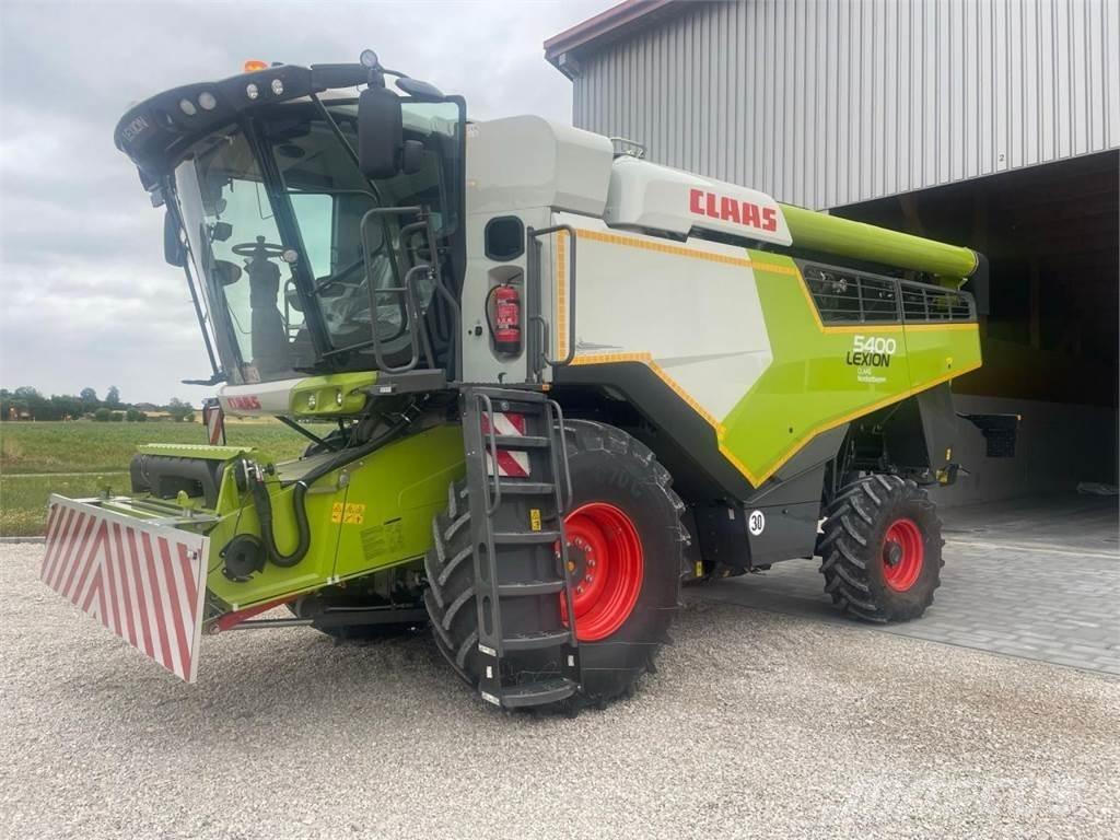 CLAAS Lexion 5400 Kombájnok