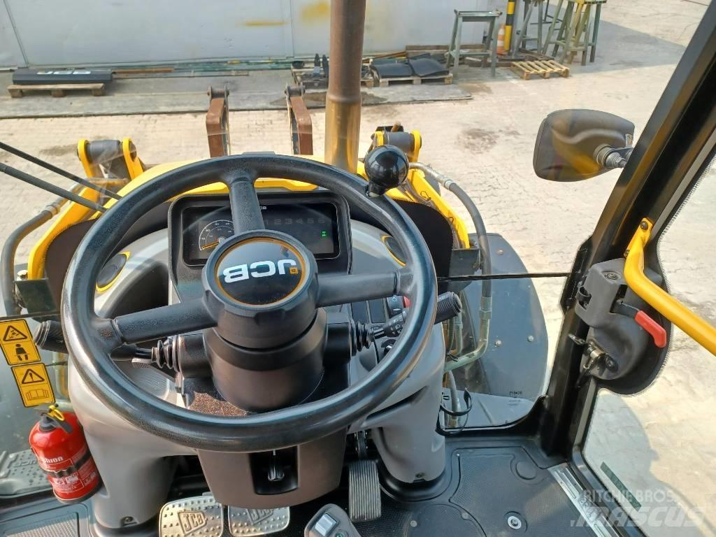 JCB 3CX PLUS AEC Kotrórakodók