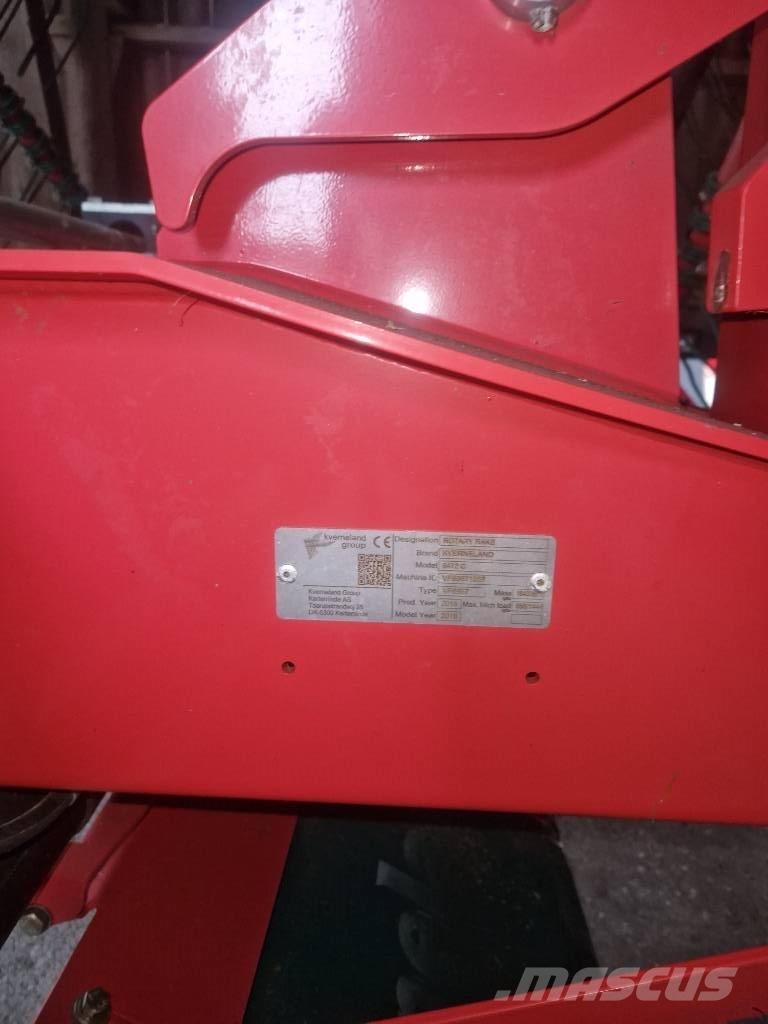 Kverneland 9472C Rendforgatók