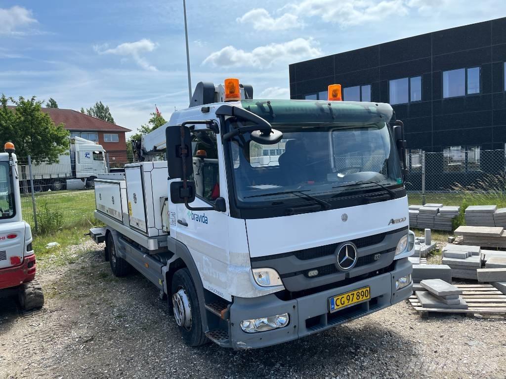 VERSALIFT VT-54-LF Teherautóra szerelt emelők és állványok