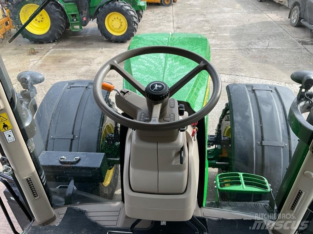 John Deere 7310 R Traktorok