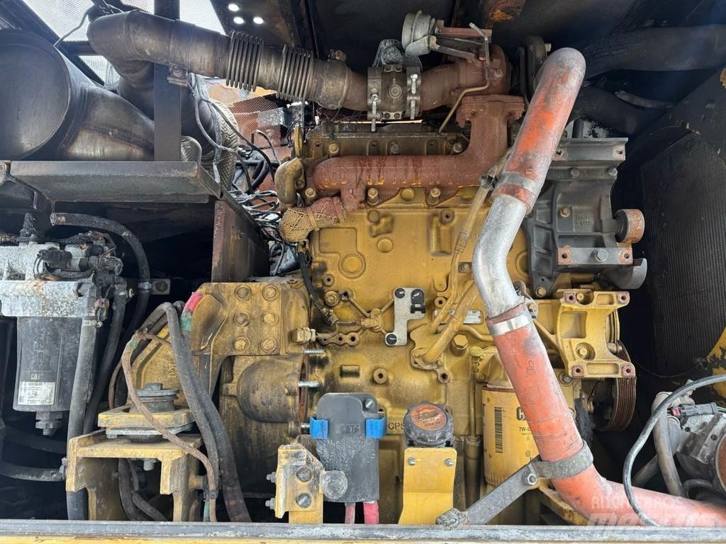 CAT M316 F Speciális kotrók