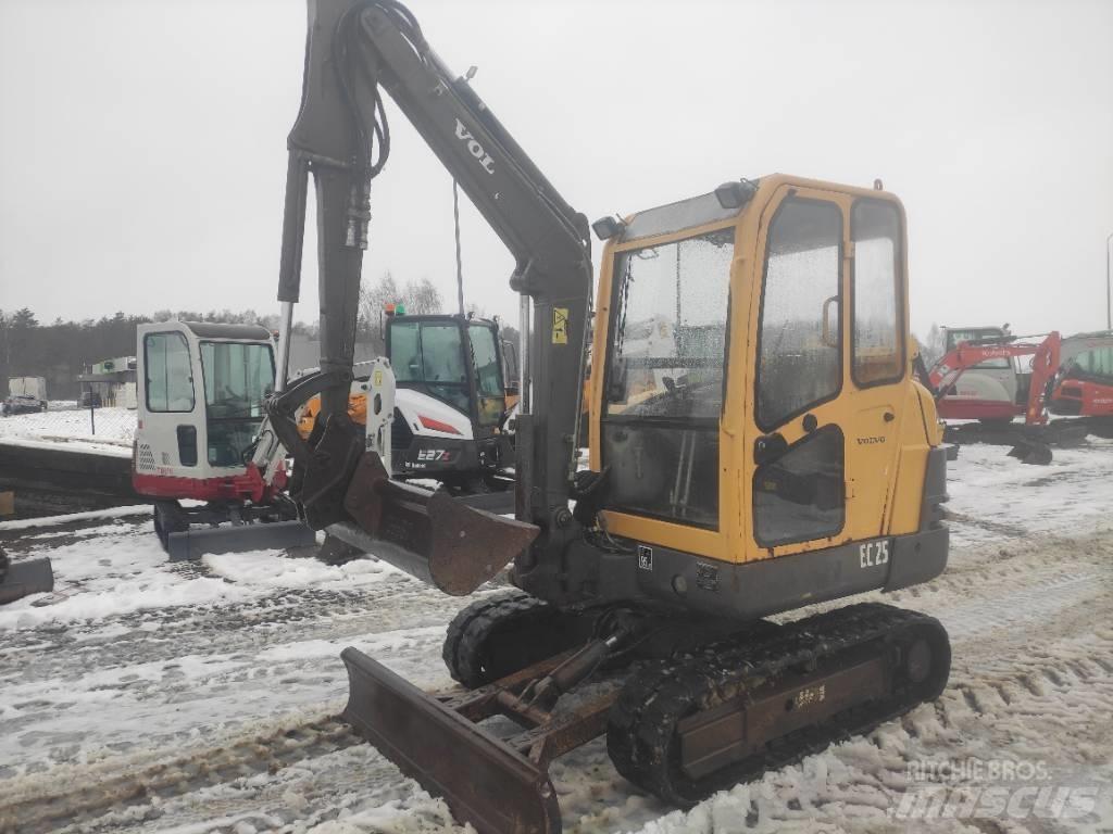 Volvo EC 25 Mini kotrók < 7t