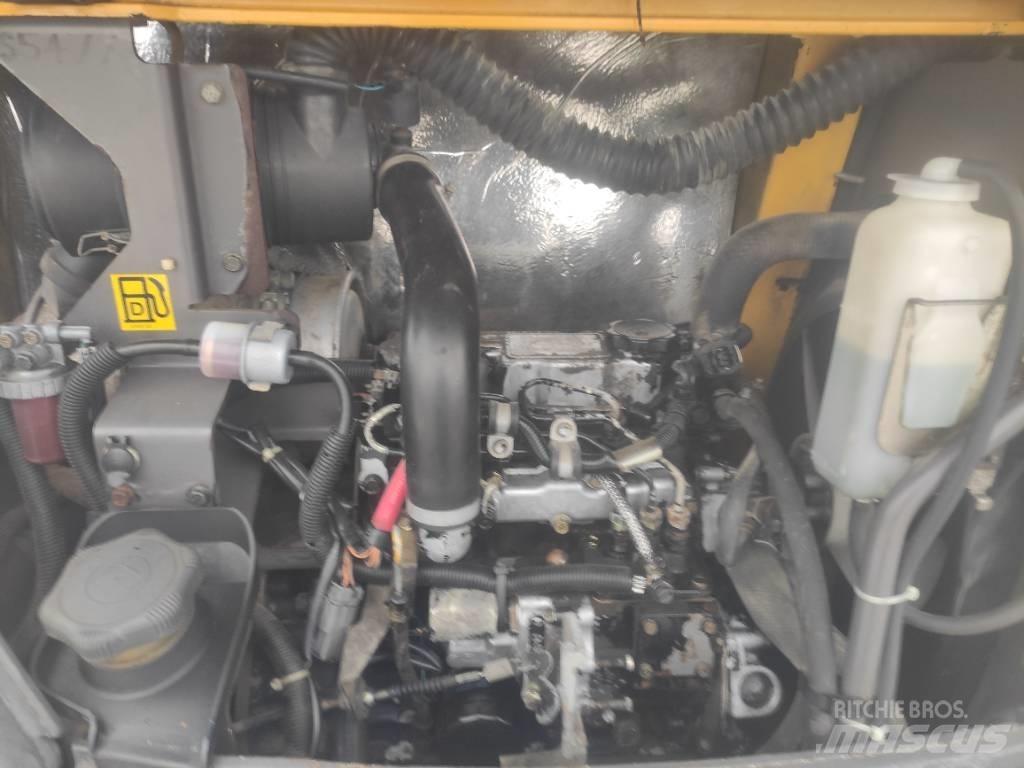 Volvo EC 25 Mini kotrók < 7t