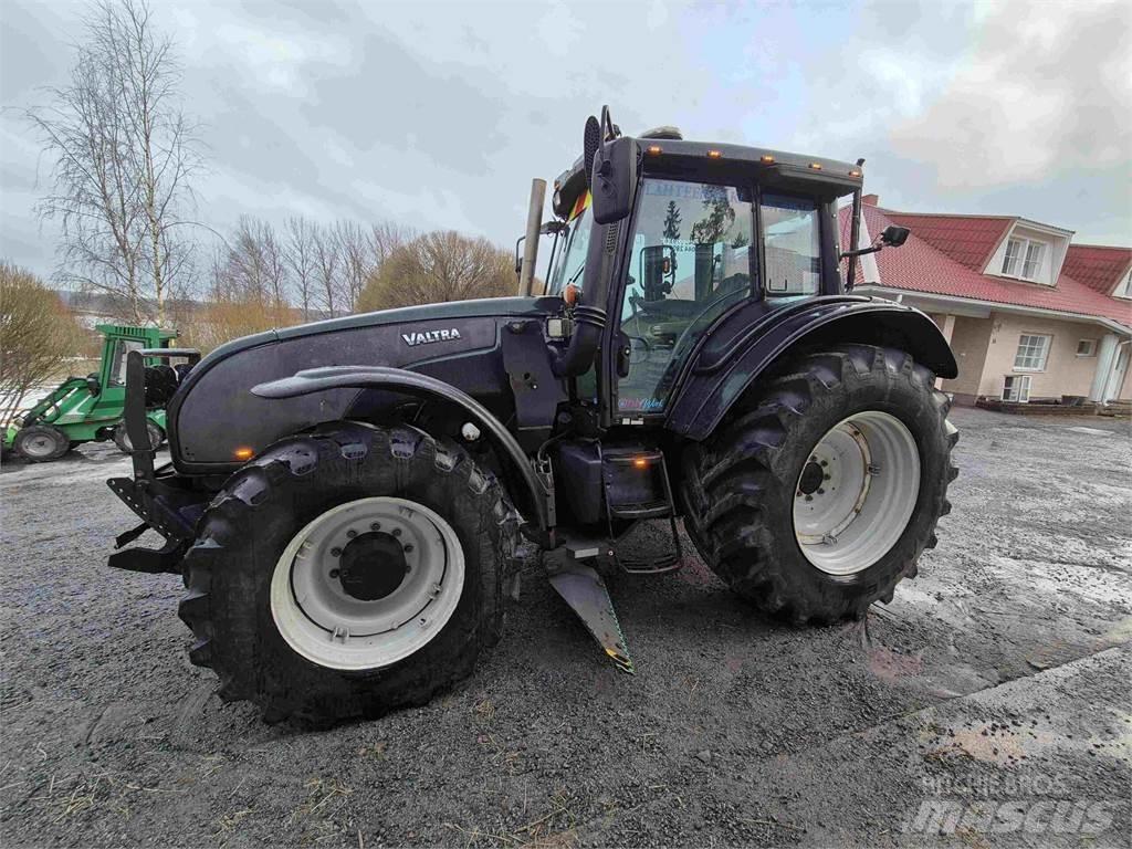 Valtra T191LS Traktorok