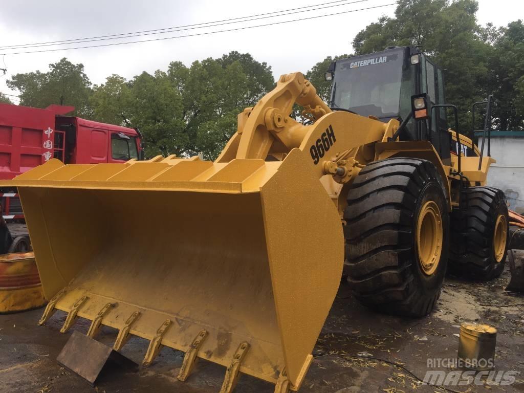 CAT 966H Gumikerekes homlokrakodók