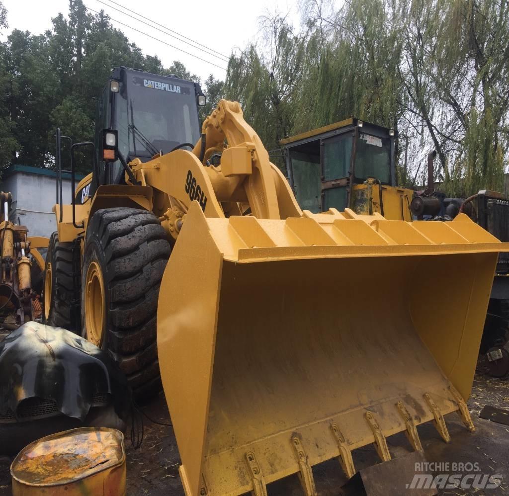 CAT 966H Gumikerekes homlokrakodók