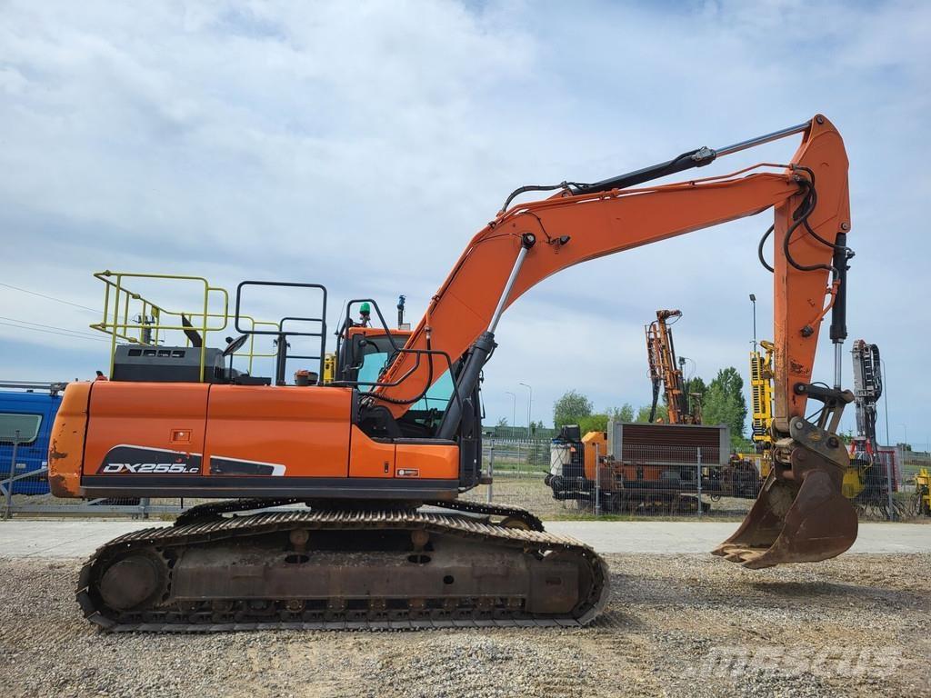 Doosan DX255LC-5 Lánctalpas kotrók