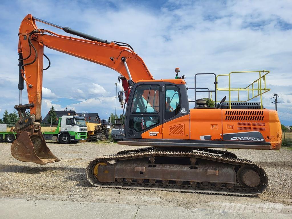 Doosan DX255LC-5 Lánctalpas kotrók