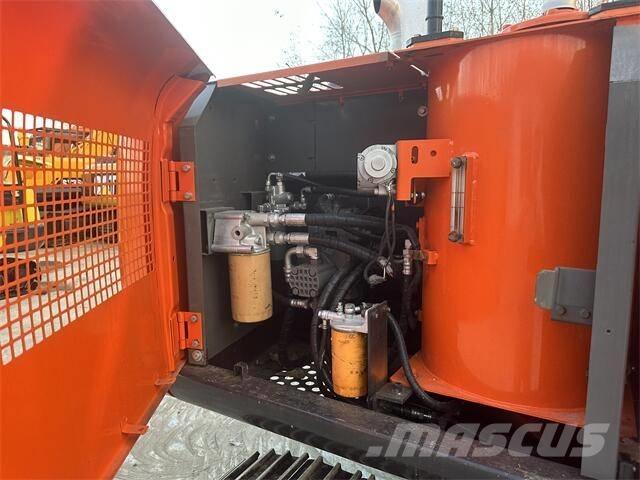 Hitachi ZX120 Lánctalpas kotrók