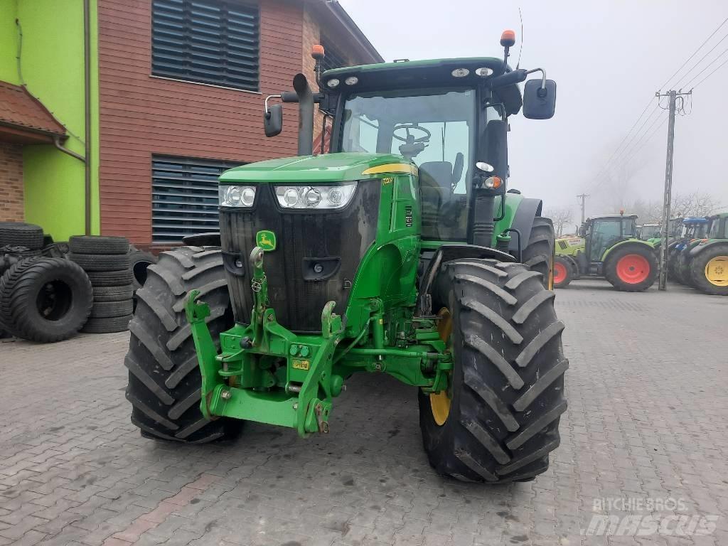 John Deere 7200 R Traktorok