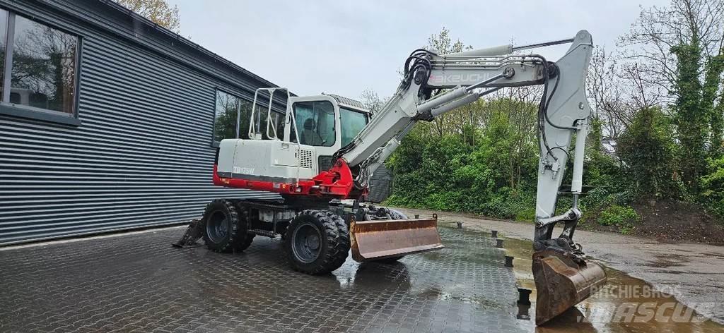 Takeuchi TB 175W Közepes (midi) kotrók 7 t - 12 t