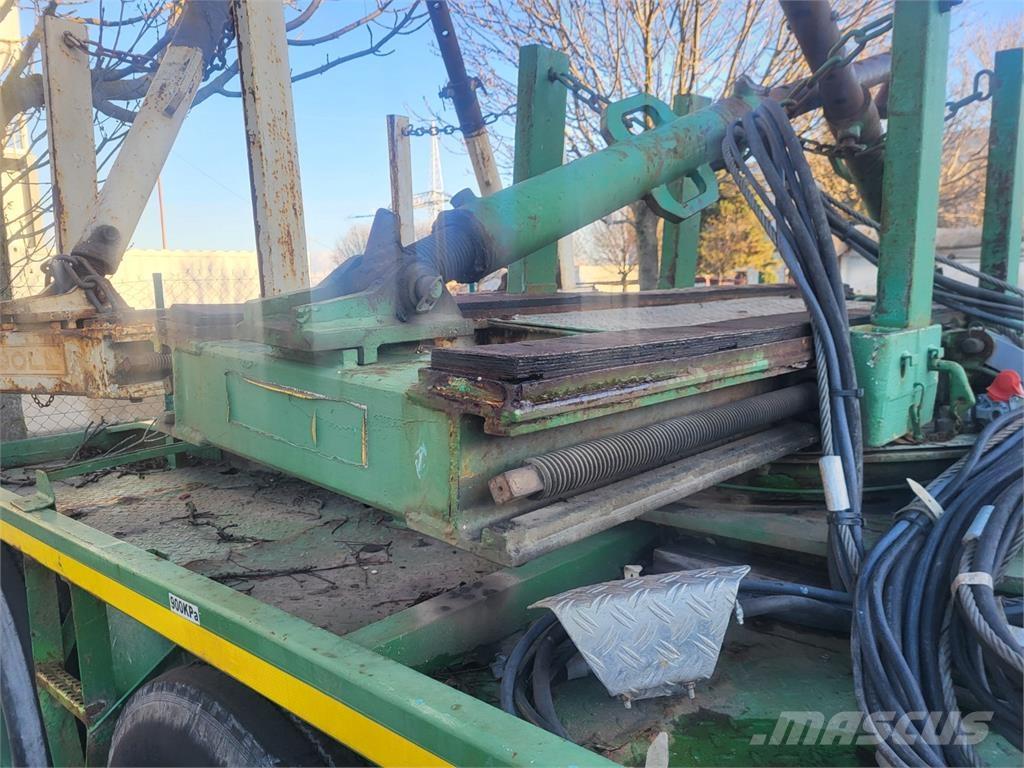 Doll M177 Platós / Ponyvás pótkocsik