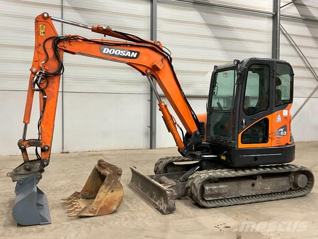 Doosan DX 63-3 Mini kotrók < 7t