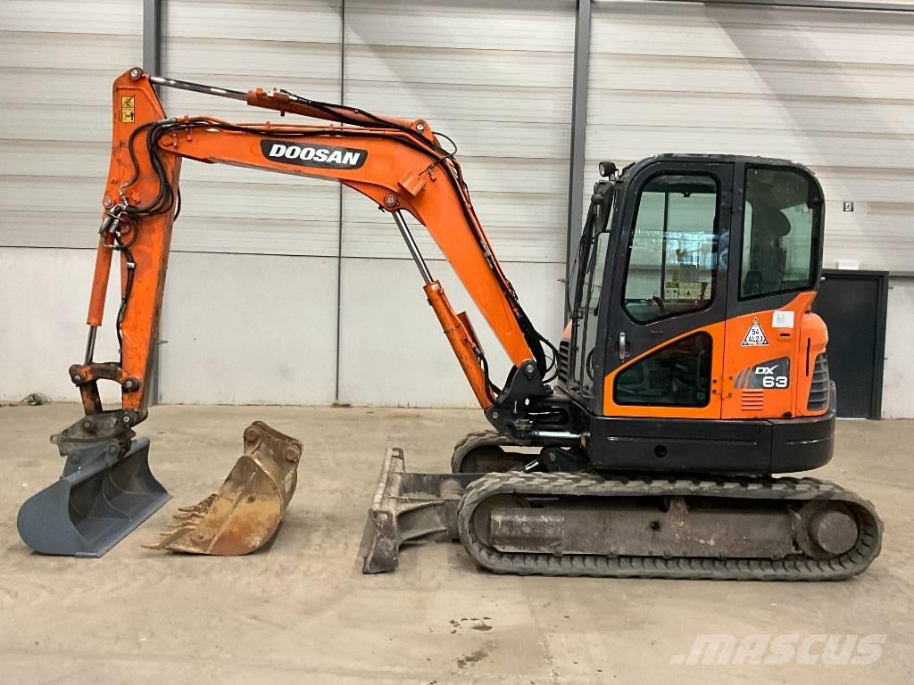 Doosan DX 63-3 Mini kotrók < 7t