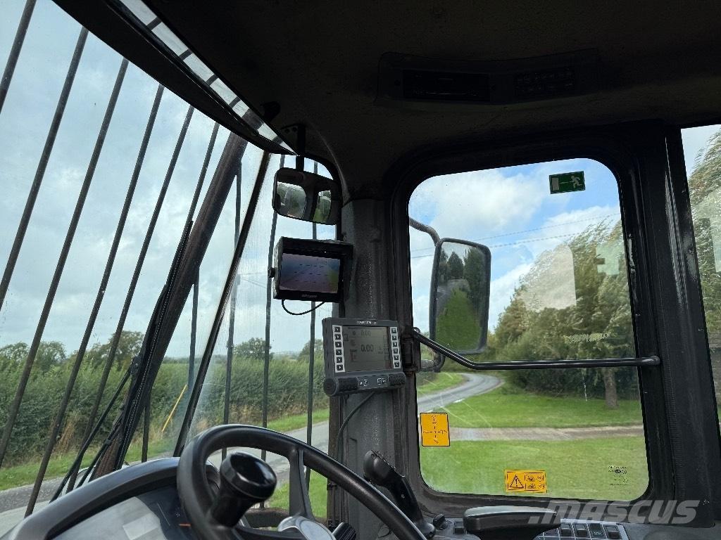Doosan DL 200 Gumikerekes homlokrakodók